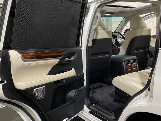 LX570 H30年6月登録後期モデル 新品取付モデリスタエアロKIT 新品取付モデリスタスポーツマフラー OP21インチAW 白本革ベンチレーターシート サンルーフ 電動格納サードシート 電動バックゲート(73枚目)
