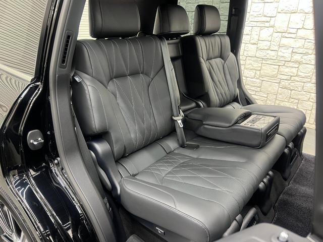 ＬＸ５７０ブラックシークエンス　走行３５００キロ／禁煙／屋内保管車／ＬＥＸＵＳセーフティシステム＋／マークレビンソン３Ｄサウンド／セミアニリン本革／サンルーフ／３６０度パノラマカメラ／ＣＯＯＬＢＯＸ冷蔵庫／ＥＴＣ２．０／電動Ｒゲート(18枚目)