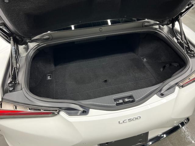 ＬＣ ＬＣ５００　アビエーション　国内７０台特別限定車／ＬＥＸＵＳセーフティシステム＋／１オーナー車／禁煙車／屋内保管車／専用アルカンターラインテリア／専用ＣＦＲＰウイング／専用２１インチ鍛造ＡＷ／マークレビンソン３Ｄサウンド／ＨＵＤ（80枚目）