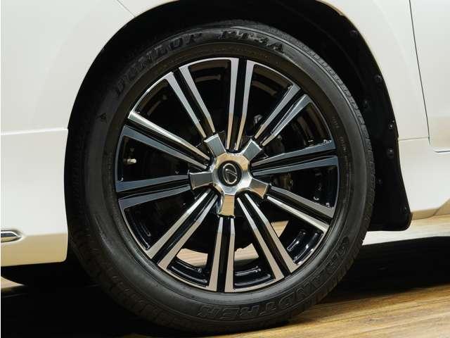 ＬＸ ＬＸ５７０ブラックシークエンス　後期モデル／ＬＥＸＵＳセーフティシステム＋Ａ／１オーナー／禁煙／屋内保管／モデリスタエアロ＆マフラー／ＯＰ２１インチＡＷ／Ｒエンターテイメント／本革／ＳＲ／ＣＯＯＬＢＯＸ／パノラマビューカメラ／ＥＴＣ（40枚目）