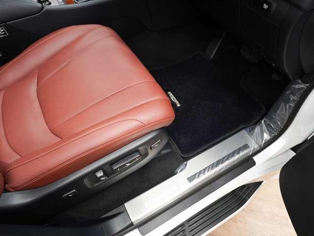 ＬＸ ＬＸ５７０　後期モデル／１オーナー車／禁煙車／屋内保管／ＴＲＤ／モデリスタエアロ／ＷＡＬＤインチＡＷ／ＷＡＬＤスポーツマフラー／本革／ＳＲ／ＣＯＯＬＢＯＸ／パノラマビューカメラ／Ｐバックドア／ＨＵＤ／ＥＴＣ２．０（72枚目）