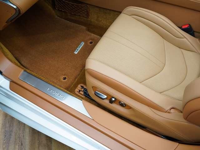 ＬＣ ＬＣ５００　コンバーチブル　ＬＥＸＵＳセーフティシステム＋Ａ／１オーナー車／禁煙車／屋内保管車／新品純正フロアマット／ＴＲＤパフォーマンスダンパー／ＯＰ鍛造２１ＡＷ／ウインドスクリーン／オーカー本革ベンチレーター／ＨＵＤ／ＥＴＣ（77枚目）