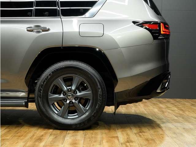 ＬＸ ＬＸ６００　Ｆスポーツ仕様（新品純正部品使用）／樹脂部２０２ブラック塗装／１オーナー車／禁煙車／屋内保管／Ｒエンターテイメント／本革／ＳＲ／パノラマビューカメラ／デジタルミラー／置くだけ充電／Ｐバックドア／ＥＴＣ（30枚目）