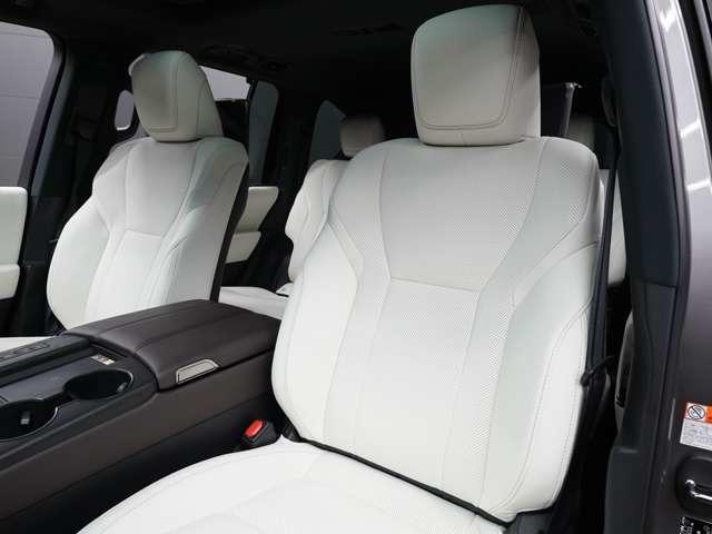 ＬＸ ＬＸ６００　オフロード　ＵＮＩＶＥＲＳＡＬＤＥＳＩＧＮコンプリートカスタム車両（エアロ／オーバーフェンダー／リアウイング／２４インチＡＷ）／１オーナー／禁煙／屋内保管／本革／ＳＲ／マクレビ／Ｒエンター／ＣＯＯＬＢＯＸ／ＥＴＣ（75枚目）