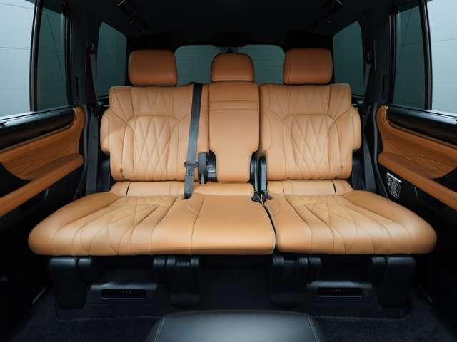 ＬＸ ＬＸ５７０ブラックシークエンス　令和３年１１月最終後期モデル／ＬＥＸＵＳセーフティシステム＋／モデリスタエアロ／ＯＰ２１ＩＮホイール／パノラマビューカメラ／本革（冷温機能付）／ＳＲ／ＣＯＯＬＢＯＸ／ＨＵＤ／ＥＴＣ２．０／Ｐバックドア（22枚目）