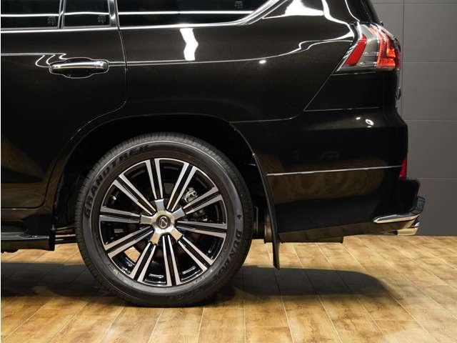 ＬＸ ＬＸ５７０ブラックシークエンス　令和３年１１月最終後期モデル／ＬＥＸＵＳセーフティシステム＋／モデリスタエアロ／ＯＰ２１ＩＮホイール／パノラマビューカメラ／本革（冷温機能付）／ＳＲ／ＣＯＯＬＢＯＸ／ＨＵＤ／ＥＴＣ２．０／Ｐバックドア（30枚目）