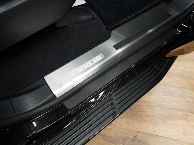 ＬＸ ＬＸ５７０ブラックシークエンス　令和３年１１月最終後期モデル／ＬＥＸＵＳセーフティシステム＋／モデリスタエアロ／ＯＰ２１ＩＮホイール／パノラマビューカメラ／本革（冷温機能付）／ＳＲ／ＣＯＯＬＢＯＸ／ＨＵＤ／ＥＴＣ２．０／Ｐバックドア（74枚目）
