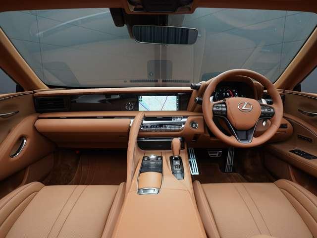ＬＣ ＬＣ５００　コンバーチブル　令和５年後期モデル／走行２０００キロ／１オーナー車／禁煙車／屋内保管車／マークレビンソン／純正ＯＰ２１インチ鍛造ホイール／茶本革シート（冷温機能付）／アルカンターラメーターフード／ＨＵＤ／ＥＴＣ２．０（6枚目）