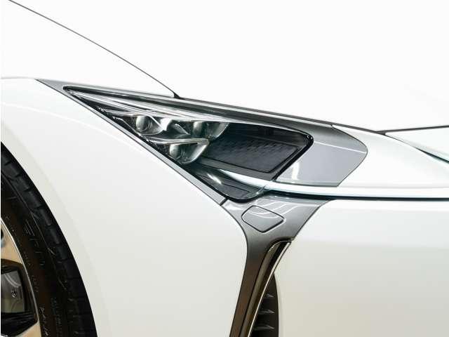 ＬＣ ＬＣ５００　コンバーチブル　令和５年後期モデル／走行２０００キロ／１オーナー車／禁煙車／屋内保管車／マークレビンソン／純正ＯＰ２１インチ鍛造ホイール／茶本革シート（冷温機能付）／アルカンターラメーターフード／ＨＵＤ／ＥＴＣ２．０（41枚目）