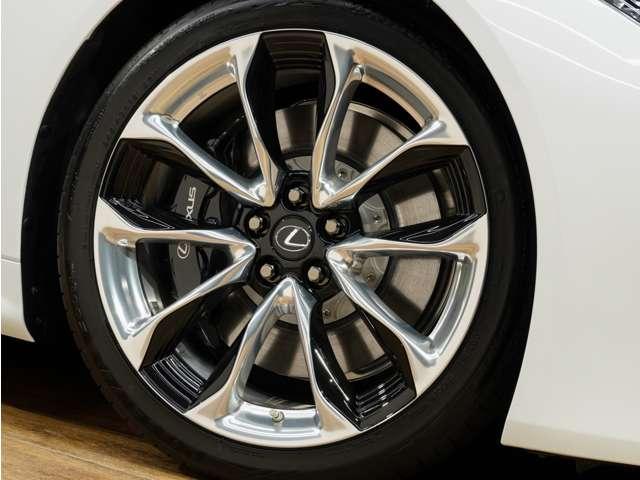 ＬＣ ＬＣ５００　コンバーチブル　令和５年後期モデル／走行２０００キロ／１オーナー車／禁煙車／屋内保管車／マークレビンソン／純正ＯＰ２１インチ鍛造ホイール／茶本革シート（冷温機能付）／アルカンターラメーターフード／ＨＵＤ／ＥＴＣ２．０（44枚目）