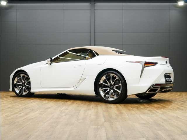 ＬＣ ＬＣ５００　コンバーチブル　令和５年後期モデル／走行２０００キロ／１オーナー車／禁煙車／屋内保管車／マークレビンソン／純正ＯＰ２１インチ鍛造ホイール／茶本革シート（冷温機能付）／アルカンターラメーターフード／ＨＵＤ／ＥＴＣ２．０（46枚目）