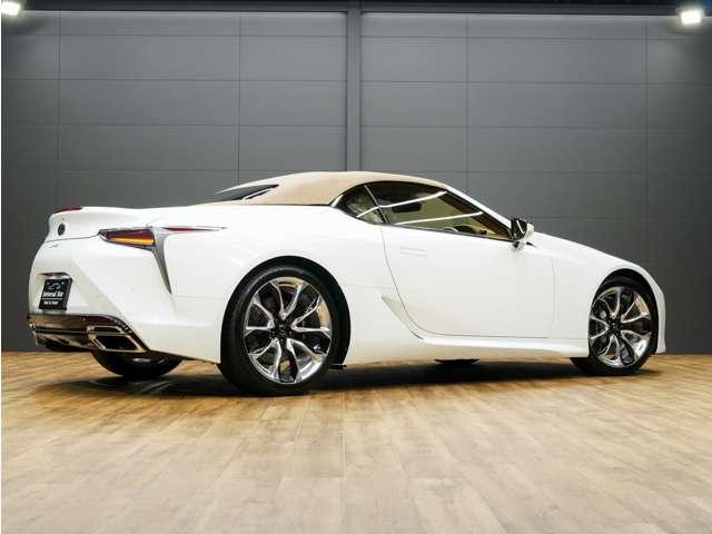 ＬＣ ＬＣ５００　コンバーチブル　令和５年後期モデル／走行２０００キロ／１オーナー車／禁煙車／屋内保管車／マークレビンソン／純正ＯＰ２１インチ鍛造ホイール／茶本革シート（冷温機能付）／アルカンターラメーターフード／ＨＵＤ／ＥＴＣ２．０（52枚目）