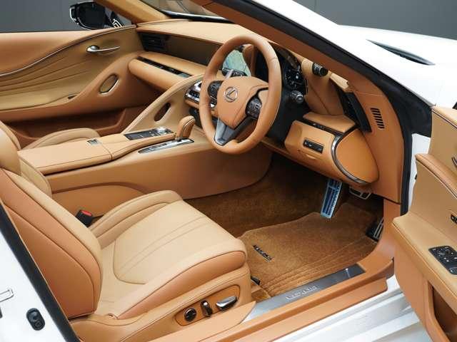 ＬＣ ＬＣ５００　コンバーチブル　令和５年後期モデル／走行２０００キロ／１オーナー車／禁煙車／屋内保管車／マークレビンソン／純正ＯＰ２１インチ鍛造ホイール／茶本革シート（冷温機能付）／アルカンターラメーターフード／ＨＵＤ／ＥＴＣ２．０（66枚目）
