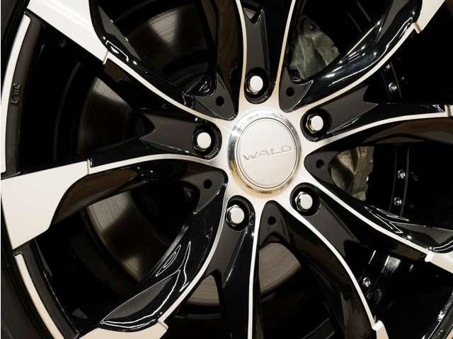 ＬＸ ＬＸ５７０ブラックシークエンス　特別仕様車／後期／ＬＥＸＵＳセーフティシステム＋／モデリスタエアロ／ＷＡＬＤ２２ＩＮホイール／パノラマビューカメラ／茶本革（冷温機能付）／サンルーフ／ＣＯＯＬＢＯＸ／ＨＵＤ／ＥＴＣ２．０／Ｐバックドア（39枚目）