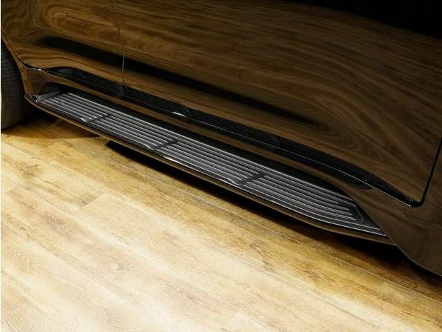 ＬＸ ＬＸ５７０ブラックシークエンス　特別仕様車／後期／ＬＥＸＵＳセーフティシステム＋／モデリスタエアロ／ＷＡＬＤ２２ＩＮホイール／パノラマビューカメラ／茶本革（冷温機能付）／サンルーフ／ＣＯＯＬＢＯＸ／ＨＵＤ／ＥＴＣ２．０／Ｐバックドア（44枚目）