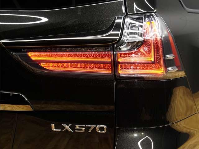 ＬＸ ＬＸ５７０ブラックシークエンス　特別仕様車／後期／ＬＥＸＵＳセーフティシステム＋／モデリスタエアロ／ＷＡＬＤ２２ＩＮホイール／パノラマビューカメラ／茶本革（冷温機能付）／サンルーフ／ＣＯＯＬＢＯＸ／ＨＵＤ／ＥＴＣ２．０／Ｐバックドア（58枚目）