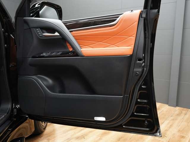 ＬＸ ＬＸ５７０ブラックシークエンス　特別仕様車／後期／ＬＥＸＵＳセーフティシステム＋／モデリスタエアロ／ＷＡＬＤ２２ＩＮホイール／パノラマビューカメラ／茶本革（冷温機能付）／サンルーフ／ＣＯＯＬＢＯＸ／ＨＵＤ／ＥＴＣ２．０／Ｐバックドア（64枚目）