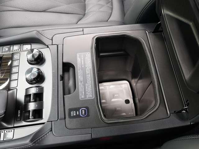 ＬＸ ＬＸ５７０ブラックシークエンス　令和３年４月最終後期モデル／ＬＥＸＵＳセーフティシステム＋／モデリスタエアロ／ＯＰ２１ＩＮホイール／パノラマビューカメラ／黒本革（冷温機能付）／ＳＲ／ＣＯＯＬＢＯＸ／ＨＵＤ／ＥＴＣ２．０／Ｐバックドア（8枚目）