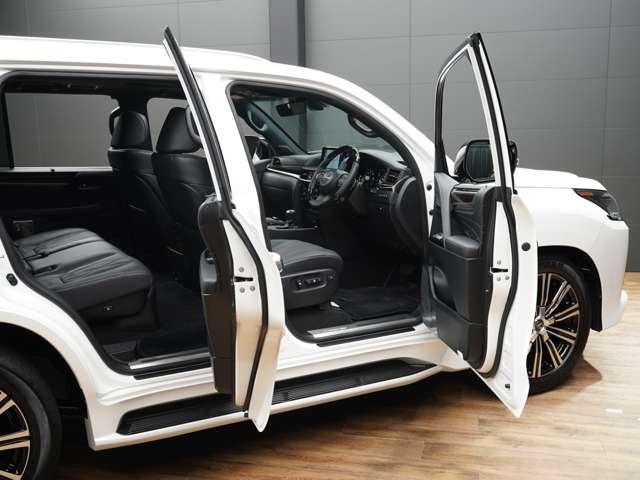 ＬＸ ＬＸ５７０ブラックシークエンス　令和３年４月最終後期モデル／ＬＥＸＵＳセーフティシステム＋／モデリスタエアロ／ＯＰ２１ＩＮホイール／パノラマビューカメラ／黒本革（冷温機能付）／ＳＲ／ＣＯＯＬＢＯＸ／ＨＵＤ／ＥＴＣ２．０／Ｐバックドア（60枚目）