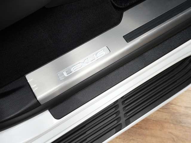 ＬＸ ＬＸ５７０ブラックシークエンス　令和３年４月最終後期モデル／ＬＥＸＵＳセーフティシステム＋／モデリスタエアロ／ＯＰ２１ＩＮホイール／パノラマビューカメラ／黒本革（冷温機能付）／ＳＲ／ＣＯＯＬＢＯＸ／ＨＵＤ／ＥＴＣ２．０／Ｐバックドア（73枚目）