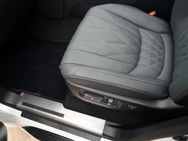 ＬＸ ＬＸ５７０ブラックシークエンス　令和３年４月最終後期モデル／ＬＥＸＵＳセーフティシステム＋／モデリスタエアロ／ＯＰ２１ＩＮホイール／パノラマビューカメラ／黒本革（冷温機能付）／ＳＲ／ＣＯＯＬＢＯＸ／ＨＵＤ／ＥＴＣ２．０／Ｐバックドア（75枚目）