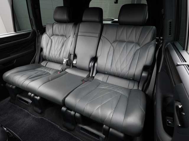 ＬＸ ＬＸ５７０ブラックシークエンス　令和３年４月最終後期モデル／ＬＥＸＵＳセーフティシステム＋／モデリスタエアロ／ＯＰ２１ＩＮホイール／パノラマビューカメラ／黒本革（冷温機能付）／ＳＲ／ＣＯＯＬＢＯＸ／ＨＵＤ／ＥＴＣ２．０／Ｐバックドア（78枚目）
