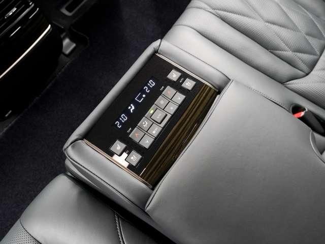 ＬＸ ＬＸ５７０ブラックシークエンス　令和３年４月最終後期モデル／ＬＥＸＵＳセーフティシステム＋／モデリスタエアロ／ＯＰ２１ＩＮホイール／パノラマビューカメラ／黒本革（冷温機能付）／ＳＲ／ＣＯＯＬＢＯＸ／ＨＵＤ／ＥＴＣ２．０／Ｐバックドア（79枚目）