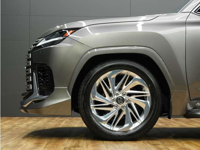 ラインＱＲコードからダイレクトにお問合せも受付中！！ラインＩＤからも可能！！１９９０ｕｎｉｖｅｒｓａｌとなっております！！お気軽にお問合せ下さい♪