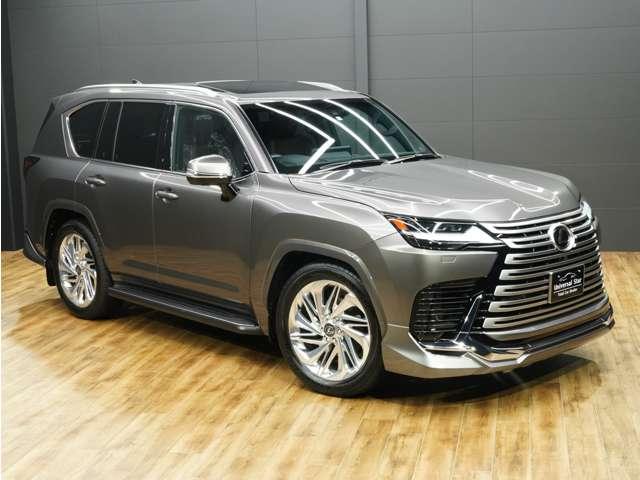 当店はレクサス車をメインにトヨタ車、外車を、常時１００台程の在庫車を所有しております！ご来店前には必ずご連絡をお願いしております！ご来店予約、在庫確認は【０７２−２６７−７２２２】までお願い致します！