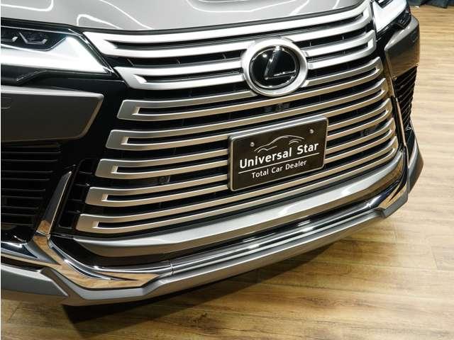 当店では、ご契約いただいた車両に、『レクサスメーカー保証』をお付けいただけます！遠方のお客様や、納車後に弊社にてメンテナンスが難しいお客様にも、安心してご契約が可能となります！最上級保証プランです！