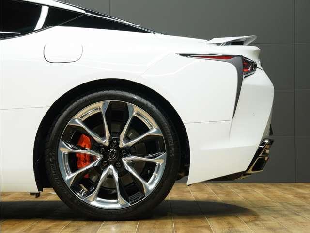 LC LC500 Sパッケージ 令和4年11月後期モデル/走行3200キロ/1オーナー車/禁煙車/屋内保管/LEXUSセーフティシステム+/オレンジ内装/OP21in鍛造ホイール/CFRPルーフ/トルセンLSD/HUD/ETC2.0(26枚目)