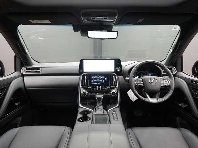 ★未使用車★ブラックカラーインテリア♪室内の匂いや汚れも御座いません♪今回のお車、状態の良さには自信があります♪ご納車時には高温スチームを利用し、徹底的にクリーニング実施！