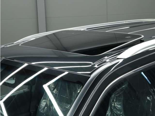 当社ではお客様のあらゆるご要望に応えられるように【自社カスタム工場】を完備！、大口径ホイールの組み替えも可能なタイヤチェンジャーを備えておりますので、インチアップをご検討のお客様はどうぞご相談下さい！