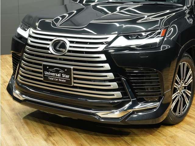 当店では、ご契約いただいた車両に、『レクサスメーカー保証』をお付けいただけます！遠方のお客様や、納車後に弊社にてメンテナンスが難しいお客様にも、安心してご契約が可能となります！最上級保証プランです！