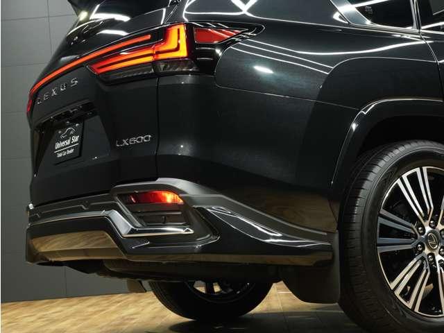 当店はレクサス車をメインにトヨタ車、外車を、常時１００台程の在庫車を所有しております！ご来店前には必ずご連絡をお願いしております！ご来店予約、在庫確認は【０７２−２６７−７２２２】までお願い致します！