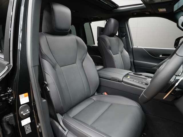 当社ではカスタムにも力入れております！オリジナルエアロ、ホイールをはじめ、当社オリジナルコンプリートカーの製作、その他にも社外ホイール、モデリスタエアロ、ＴＲＤエアロ、何でもご相談下さい！