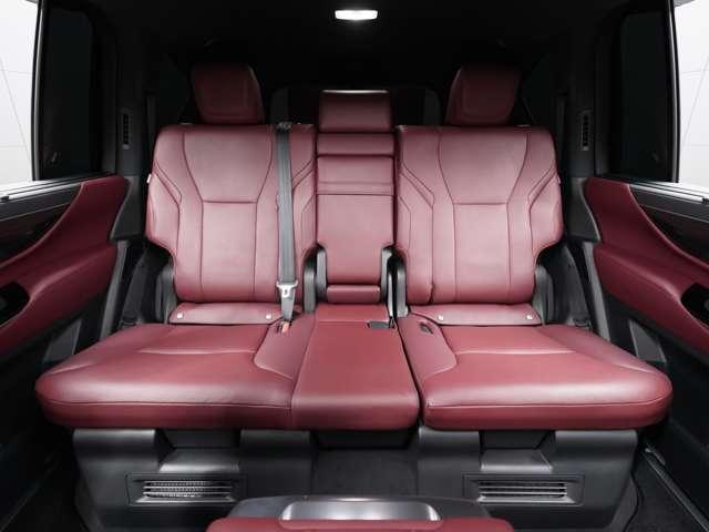 ＬＸ ＬＸ６００　ＵＮＩＶＥＲＳＡＬＤＥＳＩＧＮカスタム（前後エアロ／Ｒウイング／２４ｉｎホイール）／Ｆスポーツ仕様（新品純正部品）／１オーナー車／禁煙／屋内保管／Ｒエンター／ワイヤレス充電／Ｐバックドア／ＥＴＣ２．０（23枚目）