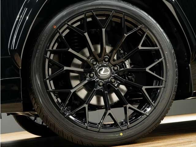 ＬＸ ＬＸ６００　ＵＮＩＶＥＲＳＡＬＤＥＳＩＧＮカスタム（前後エアロ／Ｒウイング／２４ｉｎホイール）／Ｆスポーツ仕様（新品純正部品）／１オーナー車／禁煙／屋内保管／Ｒエンター／ワイヤレス充電／Ｐバックドア／ＥＴＣ２．０（28枚目）