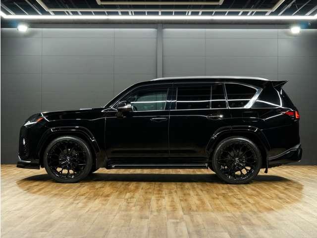ＬＸ ＬＸ６００　ＵＮＩＶＥＲＳＡＬＤＥＳＩＧＮカスタム（前後エアロ／Ｒウイング／２４ｉｎホイール）／Ｆスポーツ仕様（新品純正部品）／１オーナー車／禁煙／屋内保管／Ｒエンター／ワイヤレス充電／Ｐバックドア／ＥＴＣ２．０（29枚目）