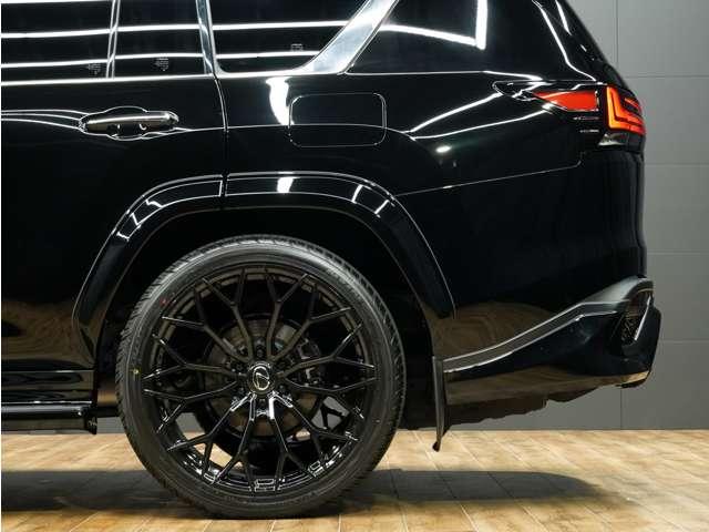 ＬＸ ＬＸ６００　ＵＮＩＶＥＲＳＡＬＤＥＳＩＧＮカスタム（前後エアロ／Ｒウイング／２４ｉｎホイール）／Ｆスポーツ仕様（新品純正部品）／１オーナー車／禁煙／屋内保管／Ｒエンター／ワイヤレス充電／Ｐバックドア／ＥＴＣ２．０（31枚目）