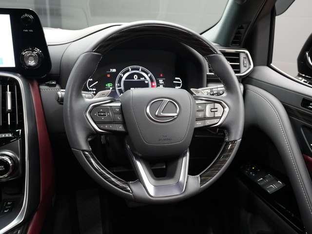 ＬＸ ＬＸ６００　ＵＮＩＶＥＲＳＡＬＤＥＳＩＧＮカスタム（前後エアロ／Ｒウイング／２４ｉｎホイール）／Ｆスポーツ仕様（新品純正部品）／１オーナー車／禁煙／屋内保管／Ｒエンター／ワイヤレス充電／Ｐバックドア／ＥＴＣ２．０（73枚目）
