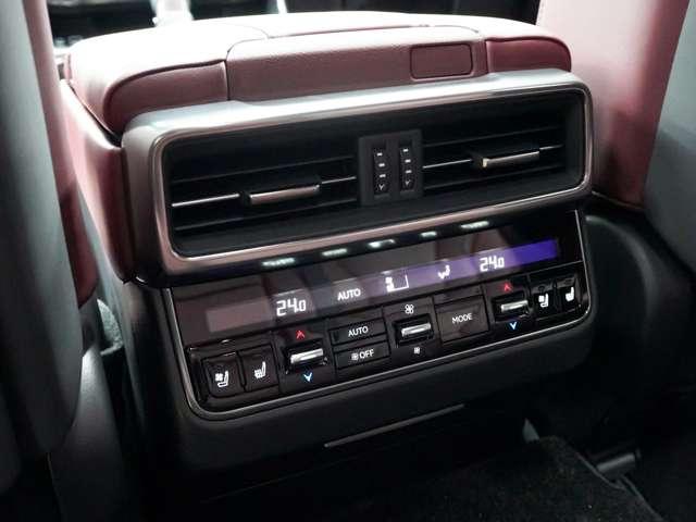 ＬＸ ＬＸ６００　ＵＮＩＶＥＲＳＡＬＤＥＳＩＧＮカスタム（前後エアロ／Ｒウイング／２４ｉｎホイール）／Ｆスポーツ仕様（新品純正部品）／１オーナー車／禁煙／屋内保管／Ｒエンター／ワイヤレス充電／Ｐバックドア／ＥＴＣ２．０（79枚目）