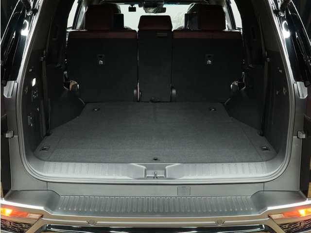 ＬＸ ＬＸ６００　ＵＮＩＶＥＲＳＡＬＤＥＳＩＧＮカスタム（前後エアロ／Ｒウイング／２４ｉｎホイール）／Ｆスポーツ仕様（新品純正部品）／１オーナー車／禁煙／屋内保管／Ｒエンター／ワイヤレス充電／Ｐバックドア／ＥＴＣ２．０（80枚目）