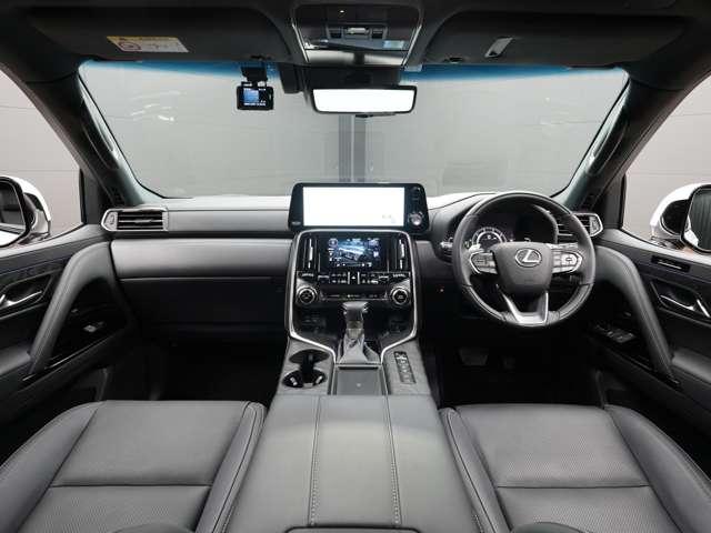 ＬＸ ＬＸ６００　ＵＮＩＶＥＲＳＡＬＤＥＳＩＧＮ２４インチホイール／１オーナー車／禁煙車／屋内保管車／マクレビ／Ｒエンター／モデリスタエアロ＆ステップ／グリルＢＬＫ仕様／本革／ＳＲ／デジタルミラー／Ｐバックドア／ＥＴＣ（6枚目）