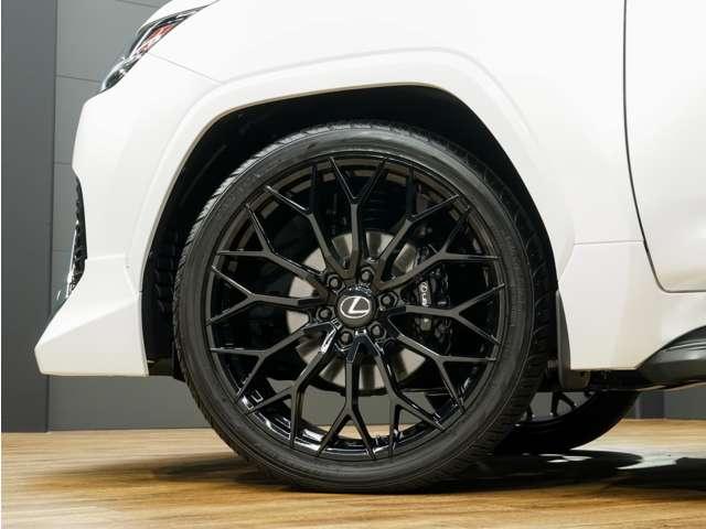 ＬＸ ＬＸ６００　ＵＮＩＶＥＲＳＡＬＤＥＳＩＧＮ２４インチホイール／１オーナー車／禁煙車／屋内保管車／マクレビ／Ｒエンター／モデリスタエアロ＆ステップ／グリルＢＬＫ仕様／本革／ＳＲ／デジタルミラー／Ｐバックドア／ＥＴＣ（12枚目）