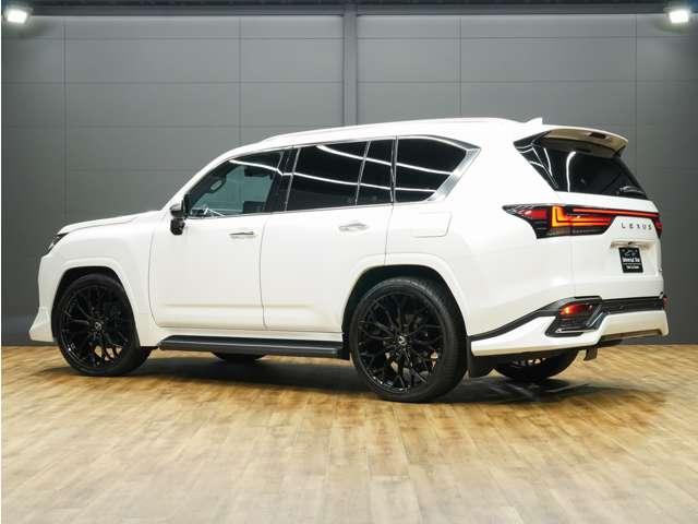 ＬＸ ＬＸ６００　ＵＮＩＶＥＲＳＡＬＤＥＳＩＧＮ２４インチホイール／１オーナー車／禁煙車／屋内保管車／マクレビ／Ｒエンター／モデリスタエアロ＆ステップ／グリルＢＬＫ仕様／本革／ＳＲ／デジタルミラー／Ｐバックドア／ＥＴＣ（17枚目）