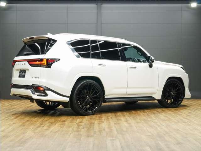 ＬＸ ＬＸ６００　ＵＮＩＶＥＲＳＡＬＤＥＳＩＧＮ２４インチホイール／１オーナー車／禁煙車／屋内保管車／マクレビ／Ｒエンター／モデリスタエアロ＆ステップ／グリルＢＬＫ仕様／本革／ＳＲ／デジタルミラー／Ｐバックドア／ＥＴＣ（18枚目）