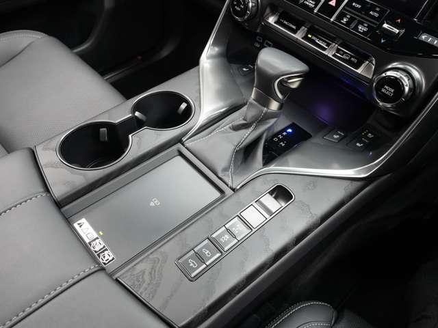 ＬＸ ＬＸ６００　ＵＮＩＶＥＲＳＡＬＤＥＳＩＧＮ２４インチホイール／１オーナー車／禁煙車／屋内保管車／マクレビ／Ｒエンター／モデリスタエアロ＆ステップ／グリルＢＬＫ仕様／本革／ＳＲ／デジタルミラー／Ｐバックドア／ＥＴＣ（20枚目）