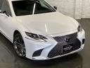 弊社では、ご契約いただいた車両に、『レクサスメーカー保証』をお付けいただけます!遠方のお客様や、ご納車後、弊社にてメンテナンスが難しいお客様等も、安心してご契約が可能となります!最上級保証プランです!