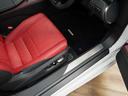 当店では、ご契約いただいた車両に、『レクサスメーカー保証』をお付けいただけます!遠方のお客様や、納車後に弊社にてメンテナンスが難しいお客様にも、安心してご契約が可能となります!最上級保証プランです!